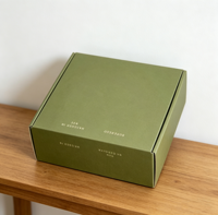 Boîte d'expédition personnalisée vert sauge pour vêtements, boîte en carton ondulé avec logo personnalisé, emballage cadeau écologique pour vêtements