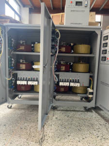 TNSシリーズ自動電圧レギュレータ3相380Vスタビライザー6KVA 9KVA 15 Kva 30kva - Product Image 4
