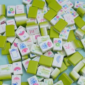 ชุดไพ่นกกระจอกฮอตโอ้ไม ไม หม่าจง ทีลส์ เซ็ต <span class=keywords><strong>ส</strong></span>ไตล์โมเดิร์น อะคริลิค<span class=keywords><strong>ส</strong></span>ีเขียวมะนาว ไพ่นกกระจอกอเมริกัน <span class=keywords><strong>ส</strong></span>ำหรับ<span class=keywords><strong>ง</strong></span>านเลี้ยงครอบครัวและเกมบนโต๊ะเพื่อความบันเทิง - Product Image 2