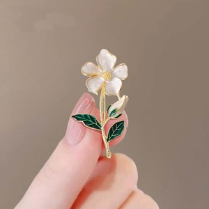 เข็มกลัดหินคริสตัลขนาดเล็กออกแบบได้ตามต้องการมีเอกลักษณ์ไม่ลื่นสำหรับผู้หญิงเข็มกลัดตกแต่ง - Product Image 1