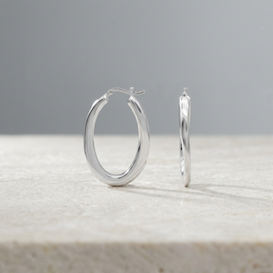 Aros de Plata para Mujer, Aros Huggie de Acero Inoxidable Trenzado, Joyería Minimalista, Aros Ovalados Trenzados - Product Image 3