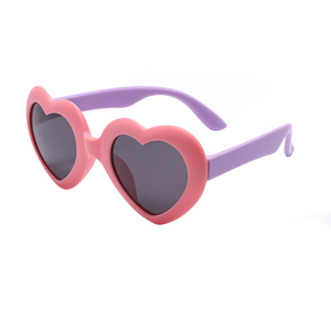 <span class=keywords><strong>Gafas</strong></span> de Sol Polarizadas con Marco de TPE Suave <span class=keywords><strong>para</strong></span> Bebés de <span class=keywords><strong>6</strong></span> a 36 <span class=keywords><strong>Meses</strong></span>, Resistentes a Impactos, Seguras y Cómodas <span class=keywords><strong>para</strong></span> Exteriores - Product Image 4