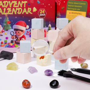 Vente en gros de kit de pierres de culbutage en cristal naturel Boîte à <span class=keywords><strong>poke</strong></span> de Noël Cadeau aveugle d'aventure minière pour enfants Ensemble personnalisable - Product Image 5