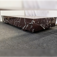 Table basse carrée en pierre avec socle en marbre naturel Rosso Levanto pour salon, maison, hôtel, appartement
