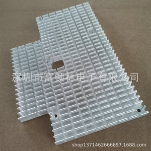 Dissipateur thermique pour carte mère industrielle en aluminium 6063 à trous traversants, fabrication sur mesure à Shenzhen - Product Image 5