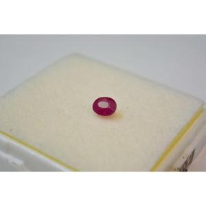 Pierre précieuse naturelle en rubis non monté, 1,86 carat, taille ovale, pierre de naissance rouge - Product Image 2