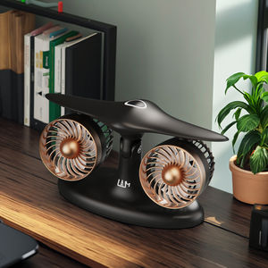 Exclusivité TIKTOK Ventilateur de Refroidissement en Forme d'Avion Ventilateurs de Bureau Brevetés Style Populaire en Plastique Durable pour Utilisation en Voiture, en Extérieur et au Garage - Product Image 1