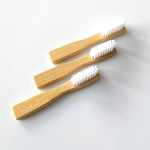 Biodégradable Eco Mini 8cm Bambou Brosse À Dents Vegan Logo Personnalisé Pour Voyage <span class=keywords><strong>Camping</strong></span> Promotion - Product Image 1