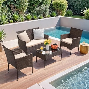 Ensemble de canapés d'extérieur en rotin tressé personnalisé 4 pièces, design ergonomique, mobilier de patio avec coussins hydrofuges pour complexe hôtelier - Product Image 1