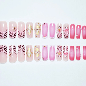 Vente en gros de faux ongles à coller personnalisés, forme ballerine longue, style cercueil, <span class=keywords><strong>French</strong></span> <span class=keywords><strong>manucure</strong></span> à motifs diamant, <span class=keywords><strong>pour</strong></span> femmes - Product Image 2