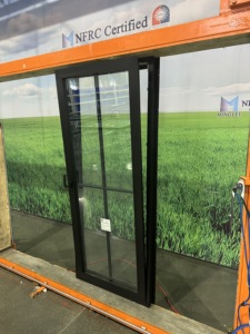 Fenêtre en aluminium à rupture <span class=keywords><strong>thermique</strong></span> de conception de calandre de style français Fenêtre inclinable et tournante à triple vitrage certifiée NFRC pour villa - Product Image 6