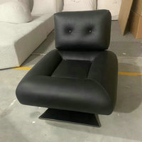 Fauteuil de salon moderne de luxe, design élégant, avec cadre en acier, fauteuil d'appoint Alta avec ottoman pour la maison