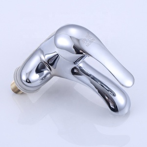 Robinet de lavabo à 2 trous pour salle de bain, <span class=keywords><strong>mitigeur</strong></span> d'eau chaude et froide - Product Image 2