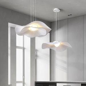 <span class=keywords><strong>Lampadario</strong></span> a Foglia di Loto Crema, Design Nordico Moderno e Semplice, Illuminazione Creativa e Personalizzata per Camera da Letto Femminile e Ristorante - Product Image 2