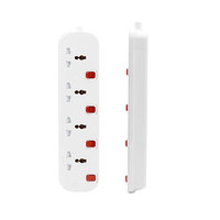 541M 4 Outlet 13A Strip daya ekstensi Universal plastik dengan sakelar grosir
