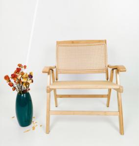 Silla plegable moderna de bambú con tejido de ratán para uso en el salón - Product Image 1