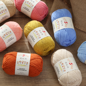 Vente en gros <span class=keywords><strong>pas</strong></span> <span class=keywords><strong>cher</strong></span> prix 5ply <span class=keywords><strong>Crochet</strong></span> fil à tricoter peigné lait <span class=keywords><strong>coton</strong></span> et acrylique mélangé teint à la main modèle de tricot pour le tissage - Product Image 6