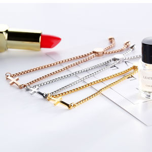 Braccialetto con croce cristiana placcato oro 18 carati in acciaio inossidabile con catena a cursore regolabile alla moda per le donne - Product Image 5