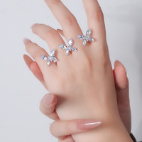 Vente directe usine Nouvelle bague double papillon pour femme, en zircon et strass, accessoire de soirée et de banquet, bijou