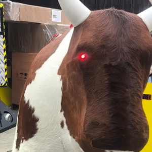 Easyfun Toro Meccanico di Lusso con Peli di Toro Veri, per Rodeo All'aperto e Uso Commerciale Tutto l'Anno - Product Image 1