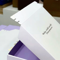 Boîte d'emballage personnalisée avec logo en estampage à chaud, boîte de transport écologique avec film mat sur la surface pour cadeaux