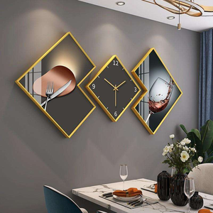 Horloge murale en métal <span class=keywords><strong>de</strong></span> luxe ovale silencieuse à impression numérique, style créatif, pour salon et bureau, nouvelle mode, vente en gros d'usine - Product Image 4