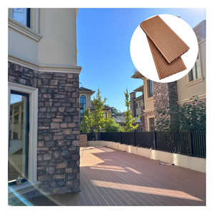 Tarima de Madera Plástica Compuesta (WPC) Resistente al Agua para Terraza, Jardín y Patio - Product Image 1