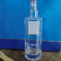 Bouteille de vodka ou de whisky de 500 ml, bouteille vide, bouteille en verre cristal haut de gamme, bouteille de vin scellée de qualité alimentaire, bouteille de vin transparente