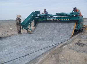 Dispositivo de pavimentación de ladrillos para acera Máquina de pavimentación automática para construcción de pisos Equipo de pavimentación de alta eficiencia - Product Image 3