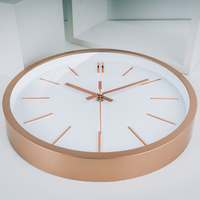 12 inch quartz plastic wandklok met Romeinse cijfers voor woonkamer/kantoor decoratie, stil 3D design