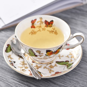 <span class=keywords><strong>Set</strong></span> di Tazza e Piattino in Ceramica con Logo Personalizzato, Elegante Servizio da <span class=keywords><strong>Caffè</strong></span> con Motivo a Farfalla - Product Image 1