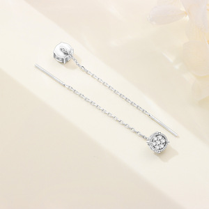 Nuevos pendientes/argollas de latón blanco con borlas, diseño original y exclusivo, modernos y versátiles - Product Image 4