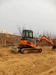 Excavadoras Hitachi ZAXIS 50 Originales de Segunda Mano |   Excavadora de cadenas de 5 toneladas |   Importado de Japón |   Motor/Bomba de Alta Eficiencia - Product Image 5