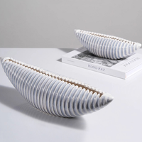 Sculpture de coquille en céramique faite à la main, finition émaillée blanche, pour décoration minimaliste de la maison, décoration de table, style naturel, cadeaux pour le salon