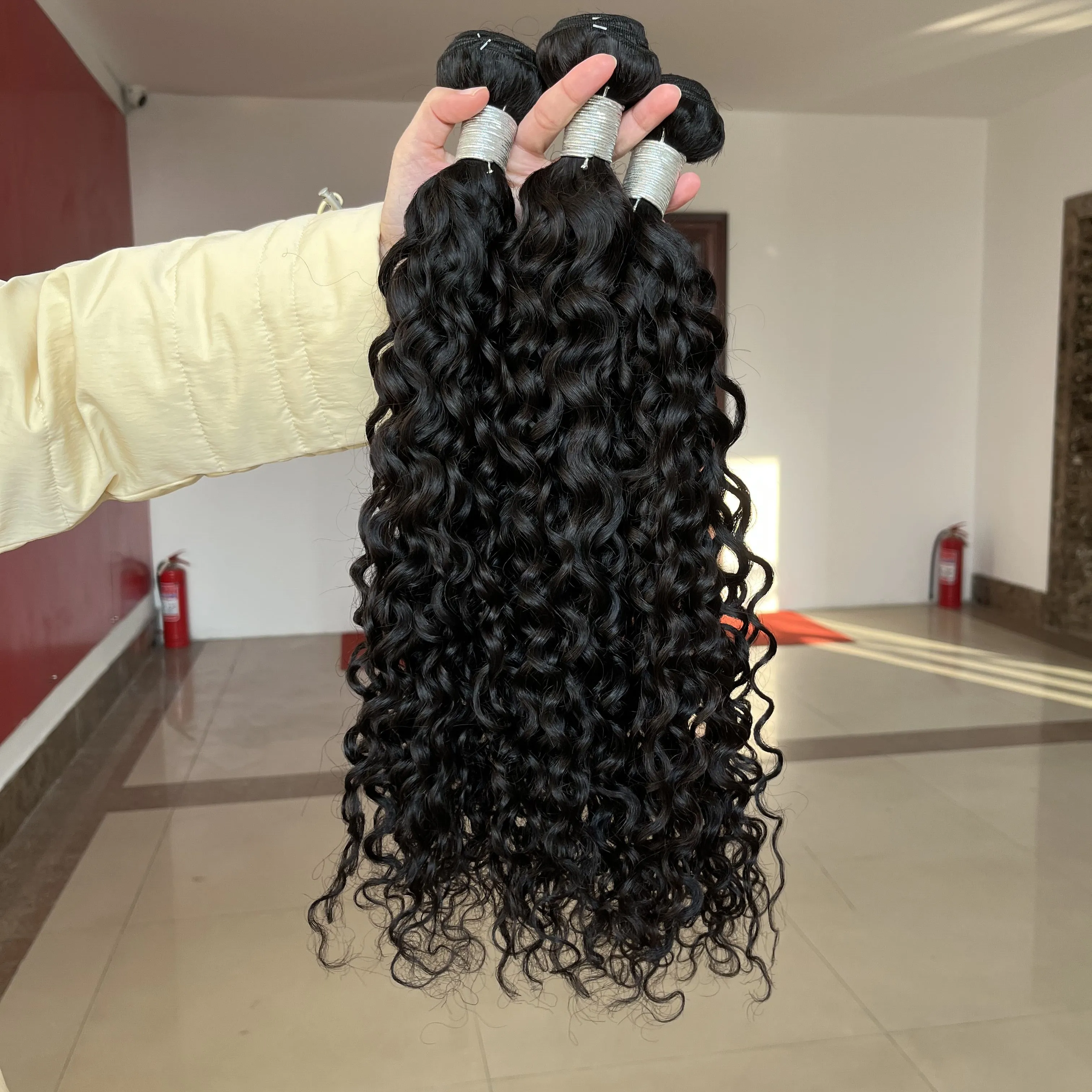 Raw Indian Hair Deep Curly Virgin Brazilian Hair Bundles 100% Human Hair Bundles