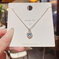 Liontin Hati Biru Fantasi dengan Inlay, Desain Minoritas yang Chic, Kalung Rantai Klavikula Segar, Aksesoris untuk Wanita