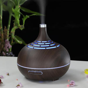 Difusor de Aroma Creativo con Diseño de Madera, Humidificador de 0.5L con Alimentación USB y Temporizador para Uso en el Hogar y la Oficina - Product Image 2