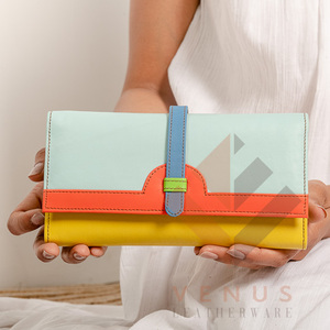 Pochette en cuir véritable de haute qualité pour femmes portefeuille à la mode longue conception avec motif de paysage Ele sac à main - Product Image 6