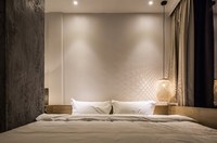 Juego de Dormitorio Moderno para Hotel de 5 Estrellas, Cama King Size de Tela, Forma Redonda, Incluye Otomana, Diseño de Lujo, Muebles Comerciales