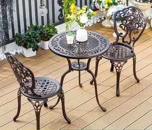 Vente <span class=keywords><strong>en</strong></span> gros, ensemble <span class=keywords><strong>table</strong></span> à manger d'extérieur, meubles de patio, ensemble de bistro rond <span class=keywords><strong>en</strong></span> <span class=keywords><strong>fonte</strong></span> d'aluminium, tables d'appoint d'extérieur - Product Image 2