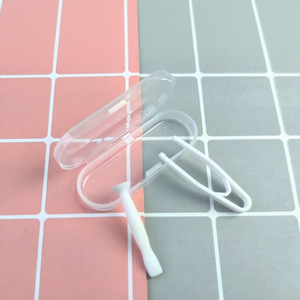 กล่องใส่คอนแทคเลนส์แบบสั่งทำพิเศษจากโรงงาน พร้อมแหนบพลาสติกทรงสี่เหลี่ยมและชุดอุปกรณ์ดูด - Product Image 1