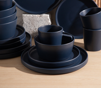 Ensemble de vaisselle en céramique bleu foncé mat, 16 pièces, écologique, durable, réutilisable, style classique, assiettes, bols, tasses, kit de vaisselle, compatible lave-vaisselle