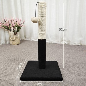 Duurzame klassieke houten kattenboom met krabpaal voor katten om te rusten en te spelen - Product Image 4