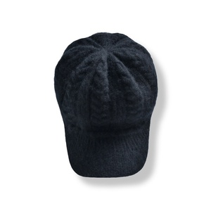 Casquette de baseball à large bord pour hommes de créateur d'automne et d'hiver en cachemire tricoté pour femmes Pom Pom Beanie accessoire pour temps froid du Couple - Product Image 4
