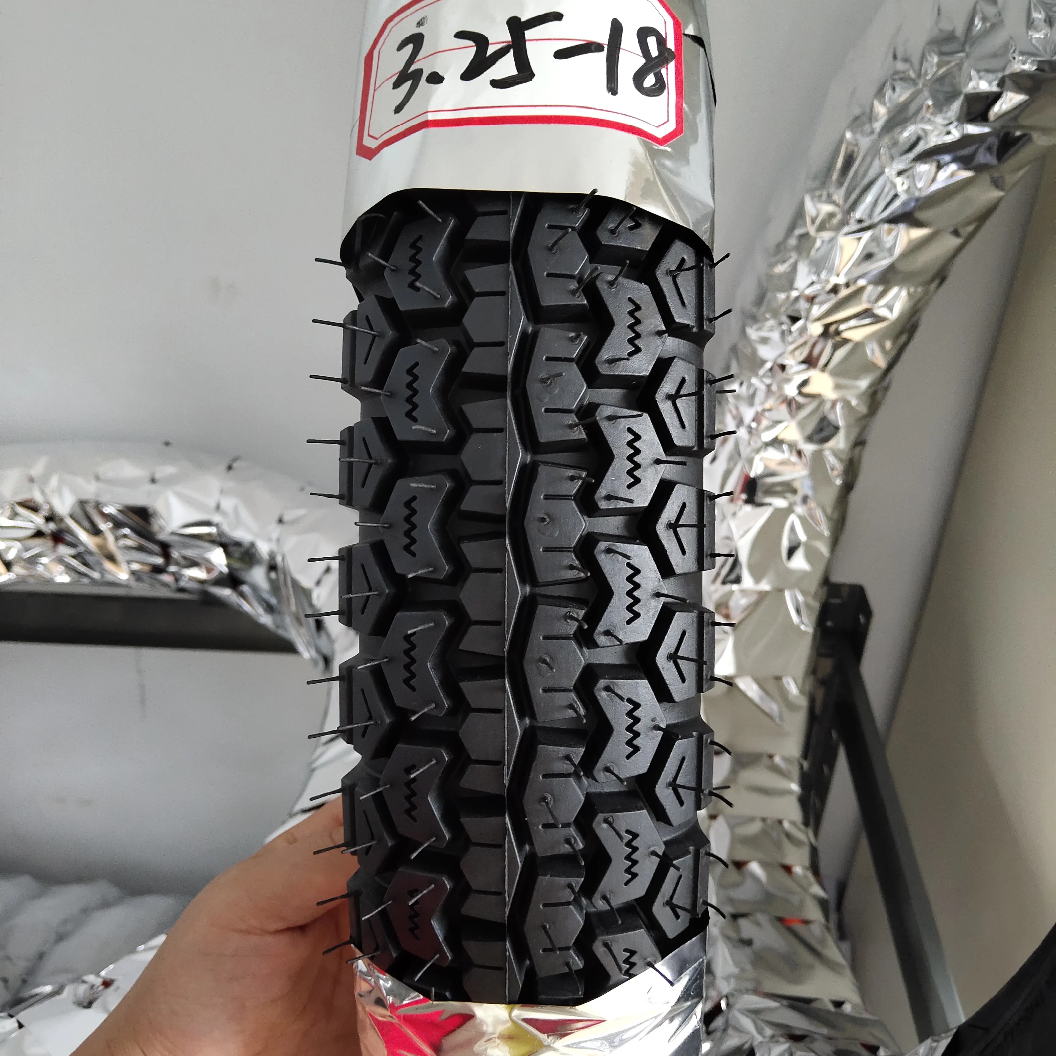 chinese credible supplier motorcycle tyre