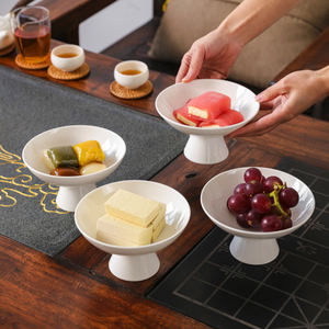 Assiette à dîner en porcelaine d'os blanc pur Style chinois rétro conception de pied haut cuisinière encerclée assiette en céramique pour rafraîchissements séchés - Product Image 6