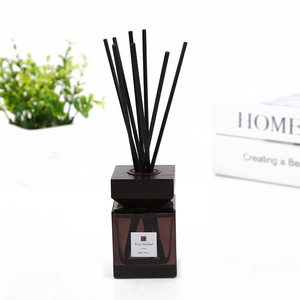 Difusor de Aromas para <span class=keywords><strong>el</strong></span> Hogar con Tapa de Madera, Logotipo Personalizado, Aroma Love Language, 100ml 150ml 200ml - Product Image 3