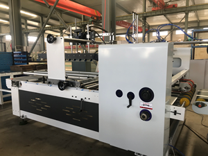 Máquina Automática de Plegado y Encolado de Cajas de Cartón Corrugado con Sistema de Bloqueo Inferior Pre-plegable - Product Image 3