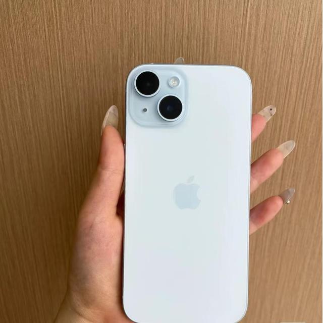 Second Hand Phone A+100% Used Apple for iPhone 15 256GB Mobile Phones 5G Cellular Unlocked-New Second Hand Refurbished Phone