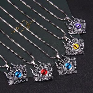 Collana con Ciondolo Teschio Popolare in Europa e America, Ornamenti con Occhio Turco Portafortuna - Product Image 3